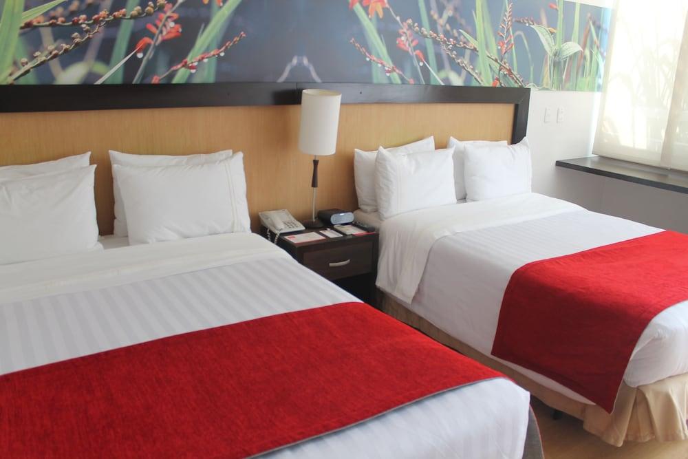 Mi Hotel Sandiego Medellín Buitenkant foto